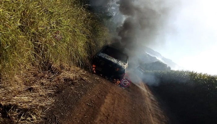 Candói - Veículo é destruído por incêndio no interior do município 