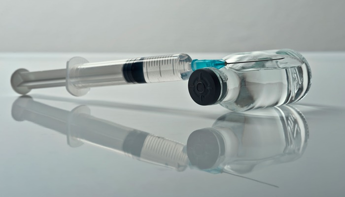 Vacina contra covid-19 desenvolvida em Oxford será testada no Brasil