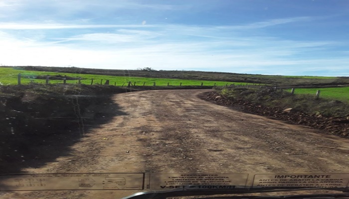 Pinhão - Prefeitura realiza melhorias nas estradas rurais das regiões de Santa Cruz e São Roque