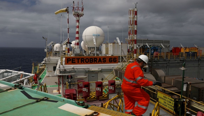 Petrobras recebe navio-tanque para operar na Bacia de Santos no dia 14