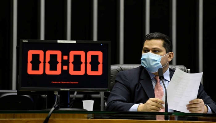 Com atividades remotas no Congresso, prazos da LDO estão suspensos