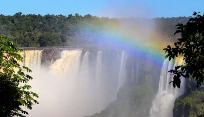 Foz do Iguaçu completa 106 anos e reabre turismo com barreiras sanitárias