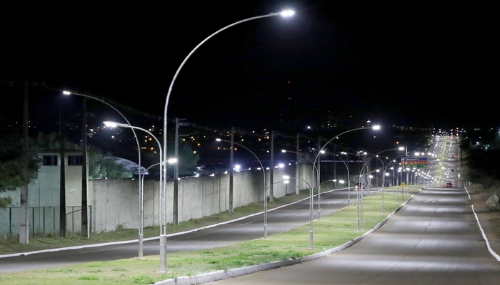 Laranjeiras - Avenida Santos Dumont ganha iluminação de Led