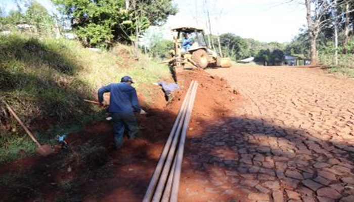 Candói - Comunidade do Despraiado recebe melhorias no sistema de abastecimento de água