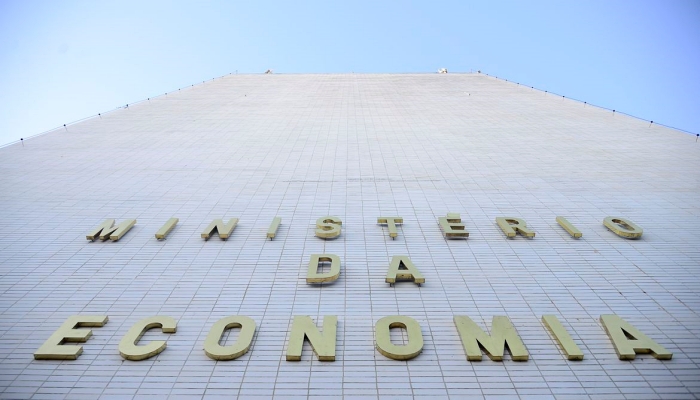Ministério aumenta projeção de superávit comercial para US$ 55,4 bi