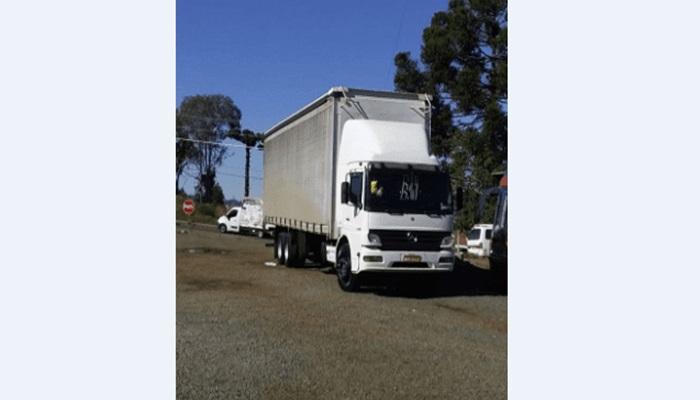 Pinhão - Caminhão tomado de assalto é recuperado na Localidade de Divinéia 