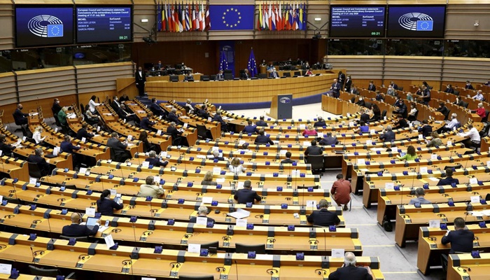 Parlamento da UE pressionará por ajustes em plano de recuperação