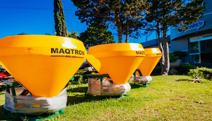 Guaraniaçu - Associações recebem equipamentos agrícolas