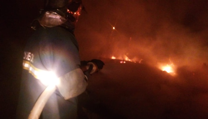 Ibema - Residência é destruída por incêndio no centro da cidade 
