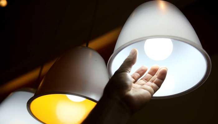 Energia elétrica é cara ou muito cara para 84% dos brasileiros
