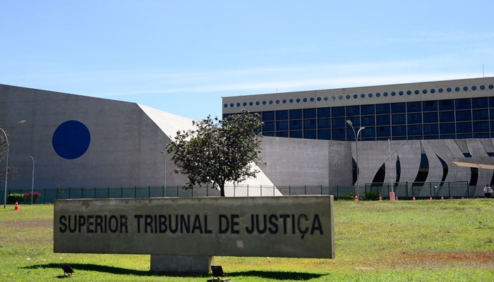 STJ inicia sessão para decidir sobre afastamento de Witzel do cargo