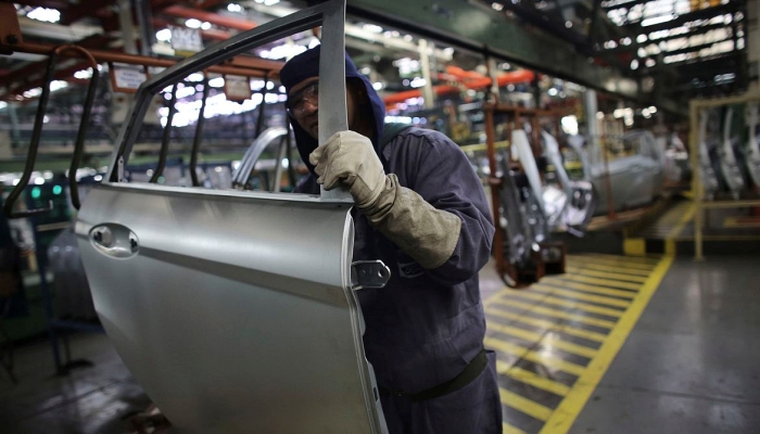 Inflação na saída das fábricas chega a 3,22% em julho, diz IBGE