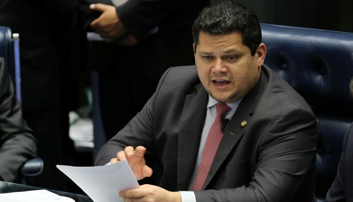 Presidente do Senado diz que é preciso destravar o Fust