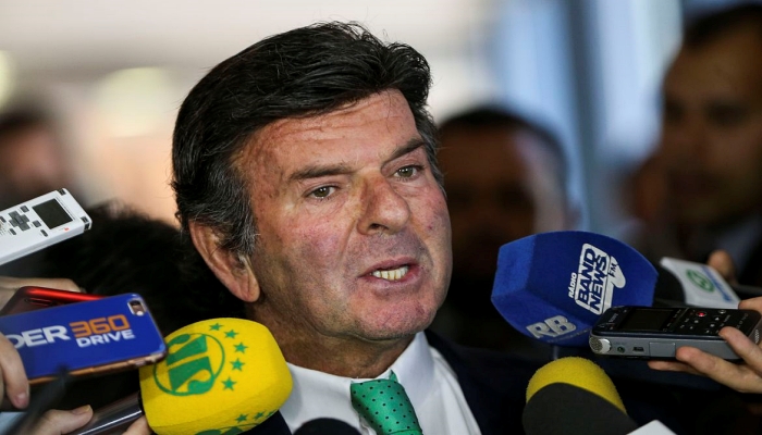 Posse de Fux na presidência do STF terá divisórias e dispensa de foto