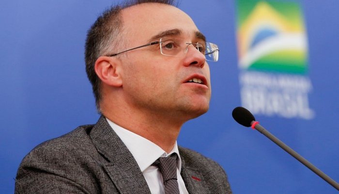 André Mendonça permanece internado em hospital de Brasília