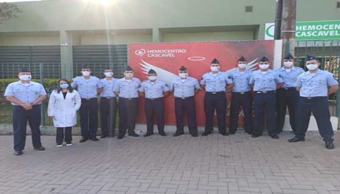 Catanduvas - Oficiais da Aeronáutica fazem doação de sangue voluntária para o município