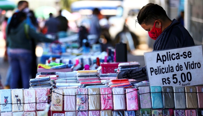 Confiança dos Serviços cresce 2,9 pontos em setembro, diz FGV