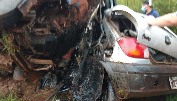 Virmond - Colisão entre carreta e veículo Fiesta deixa um morto na BR 277