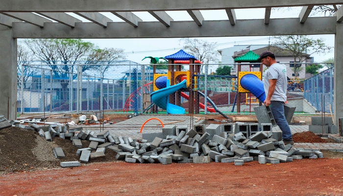 Obras iniciadas antes do período eleitoral têm continuidade