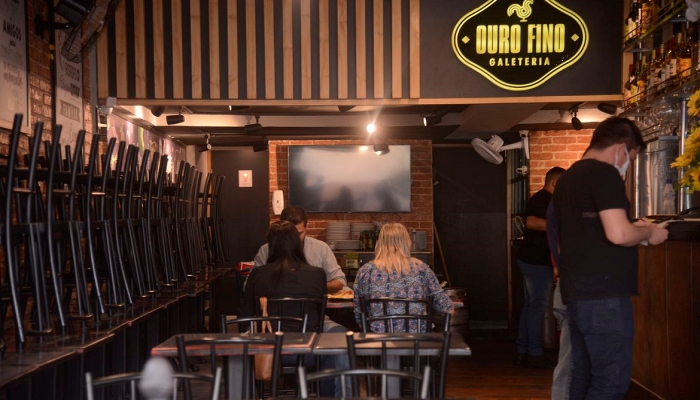 Volume de serviços cresce 2,9% de julho para agosto