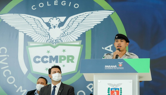 Consulta pública sobre colégios cívico-militares é prorrogada até sexta-feira