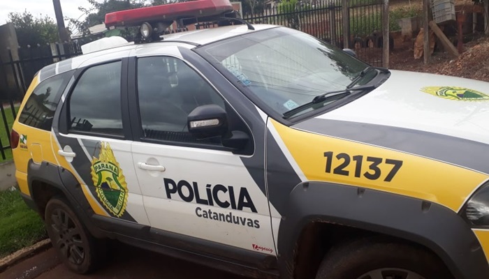 Catanduvas - PM apreende moto irregular e multa condutor no Alto Alegre 
