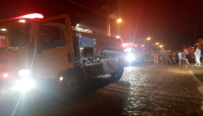 Quedas - Homem coloca fogo na residência da família no Campo Novo