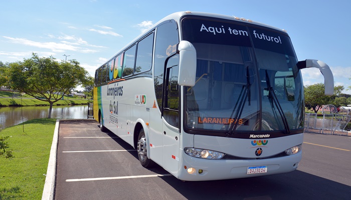 Laranjeiras - Prefeitura adquire ônibus para reforçar o sistema de transporte do município