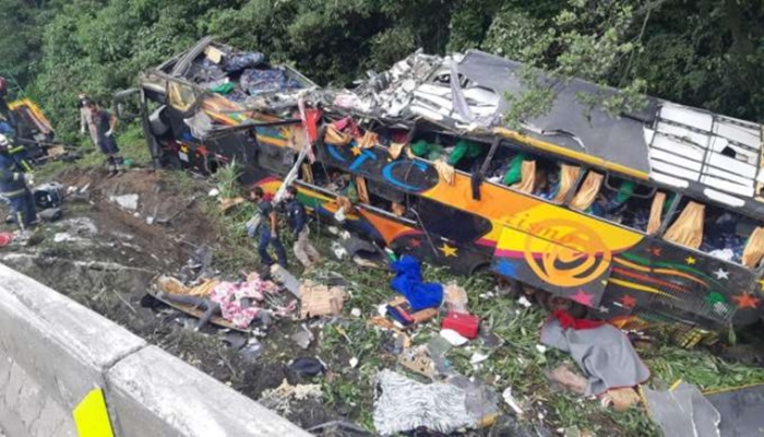 Polícia Civil já identificou 15 mortos no acidente de ônibus em Guaratuba