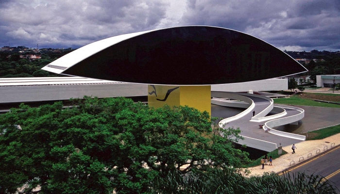 Museu Oscar Niemeyer firma parceria para exposições e intercâmbio