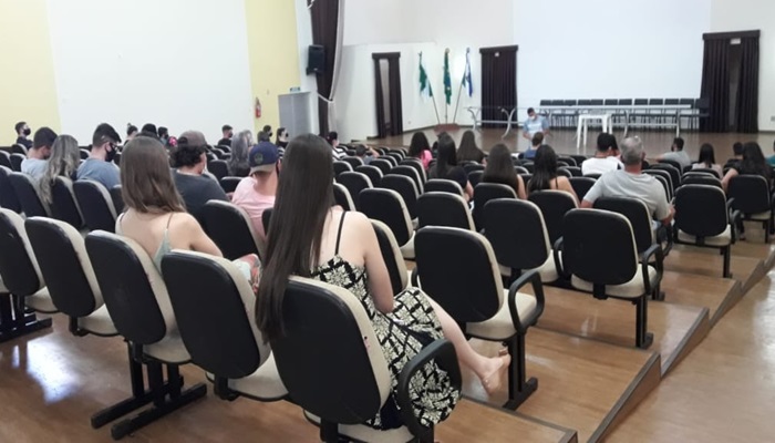 Ibema - Secretaria de Educação Cultura e Esporte de Ibema irá disponibilizar transporte para estudantes em Cascavel