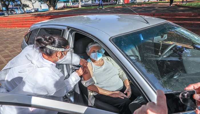 Laranjeiras - Município vai continuar vacinando idosos acima de 75 anos