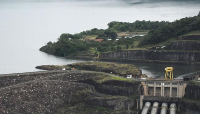 Reserva do Iguaçu - PMs e Bombeiros salvam homem que tentava o suicídio na Usina de Segredo 