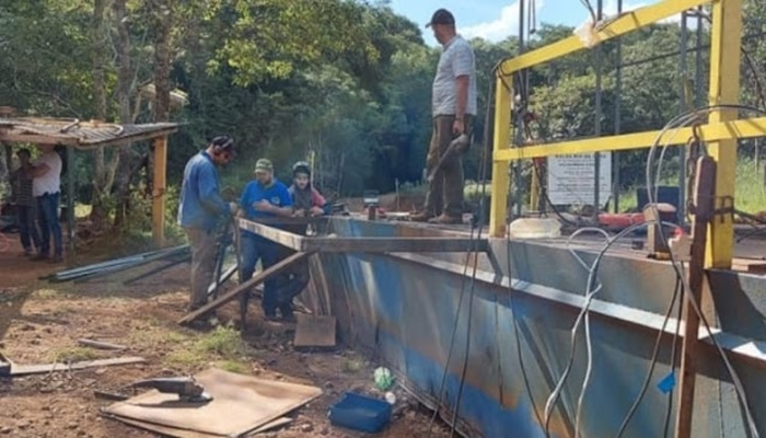 Palmital - Balsa do Rio Piquiri que liga os municípios de Palmital a Goioxim continua em reforma