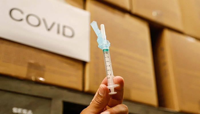 Governo investe R$ 700 mil em vacina contra a Covid-19 desenvolvida pela UFPR
