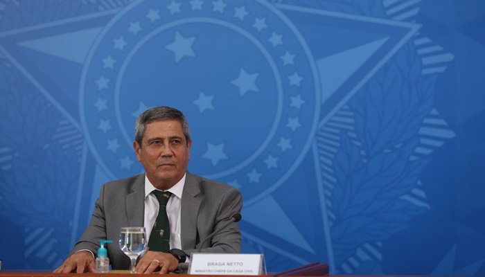 Orçamento atende metade das necessidades da Defesa, diz ministro