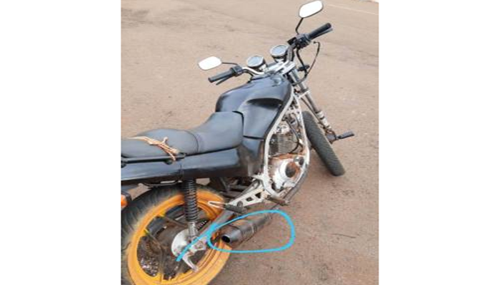 Catanduvas - PM apreende moto com várias irregularidades 