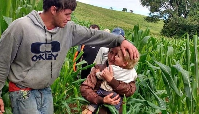 Menino de 1 ano e oito meses que desapareceu em área rural é encontrado em meio a plantação de milho no Sudoeste do Estado
