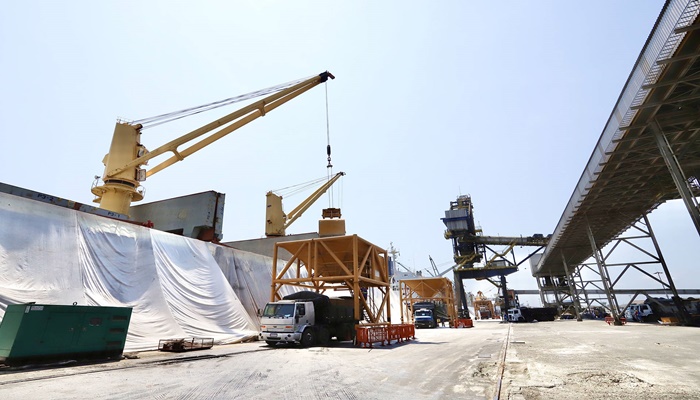 Produtividade na importação de adubo cresce 20% nos portos do Paraná