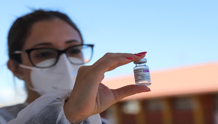 Novo lote com 360 mil doses de AstraZeneca chega nesta quarta-feira ao Paraná