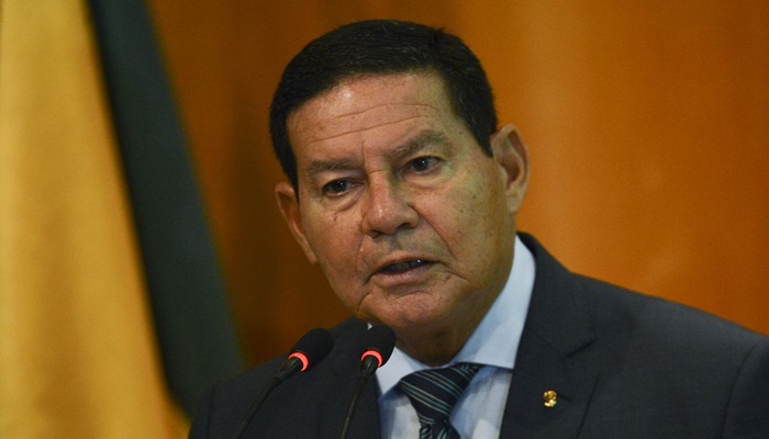 Mourão: Brasil caminha para independência na produção de vacinas