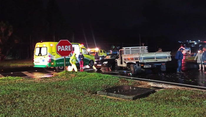 Laranjeiras - PRF registra colisão na BR 277 envolvendo três veículos no Trevo de acesso a cidade 