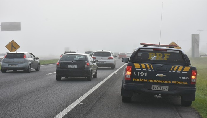 PRF traz orientações para o trânsito seguro sob condições de baixa visibilidade