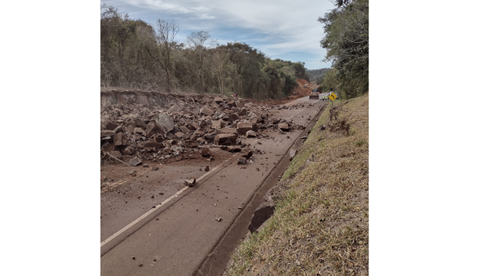 Guaraniaçu - Pistas estão liberadas na BR 277 em Guaraniaçu 