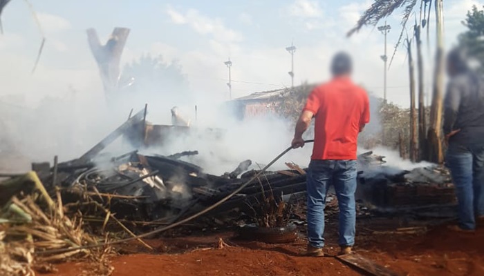 Catanduvas - Mais um incêndio a residência é registrado em menos de 48hrs em Catanduvas 