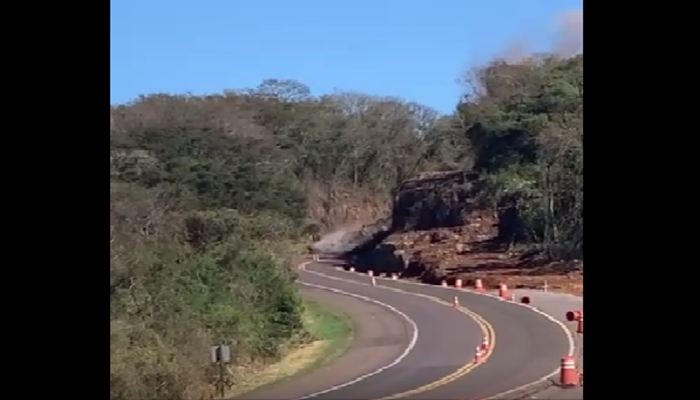 Guaraniaçu - Veja o momento da explosão de rochas na BR 277 nesta quarta em Guaraniaçu