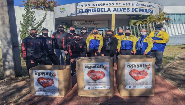 Laranjeiras - Drive-thru da Campanha do Agasalho arrecada mais de 5 mil peças