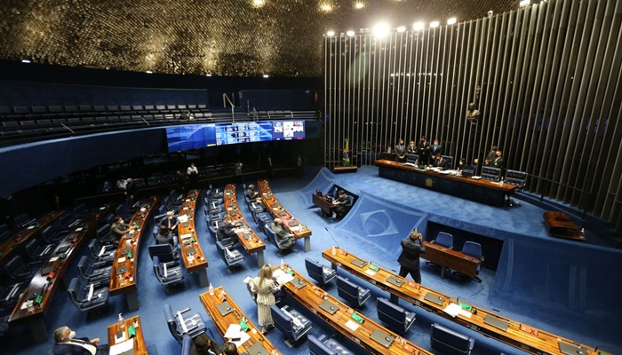 Senado aprova MP que simplifica regras para empresas