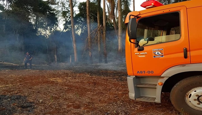 Quedas - Brigada Comunitária combate quatro incêndios em vegetação 