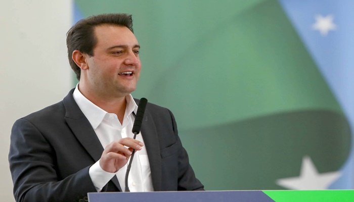 Governador confirma investimento de R$ 82 milhões para melhorar infraestrutura das escolas